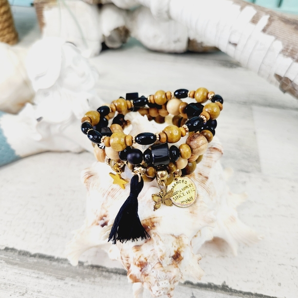 NEW Set of Four Boho Stackable Bracelets - Branded - Tan - Picture 5 of 6